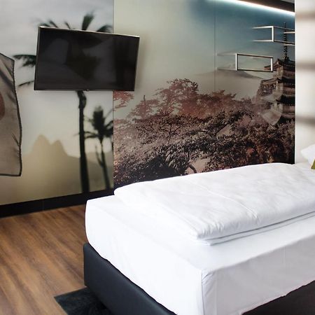 Rhe Hotel By Wmm Hotels 莱瑙 外观 照片