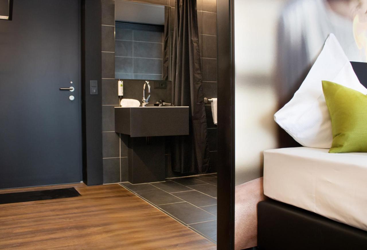 Rhe Hotel By Wmm Hotels 莱瑙 外观 照片